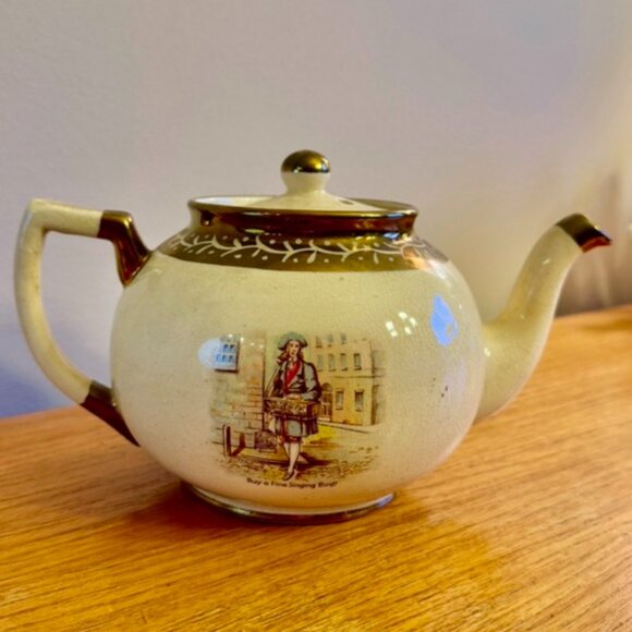 Vintage 1960s Arthur Wood Old Chelsea Scenes Teapot - Picture 2 of 10
